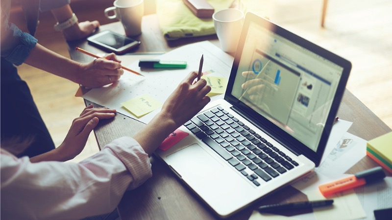 16_9-Laptop-Planning-Analytics-Data_800x450.jpeg